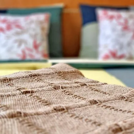 Sun & Ocean In Holiday home *