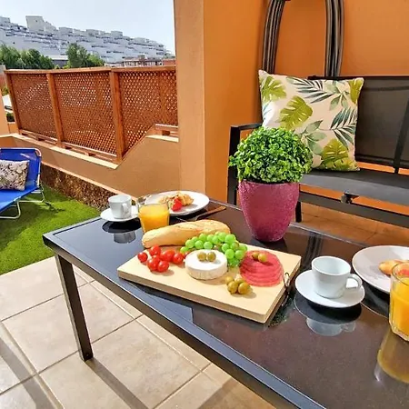 Sun & Ocean In Holiday home *